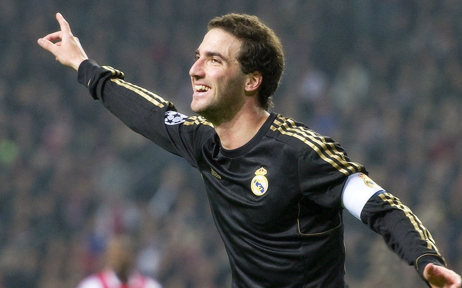 蒂亚戈爆发，马赛末节带走厄瓜多尔，一场足球与命运的加时赛