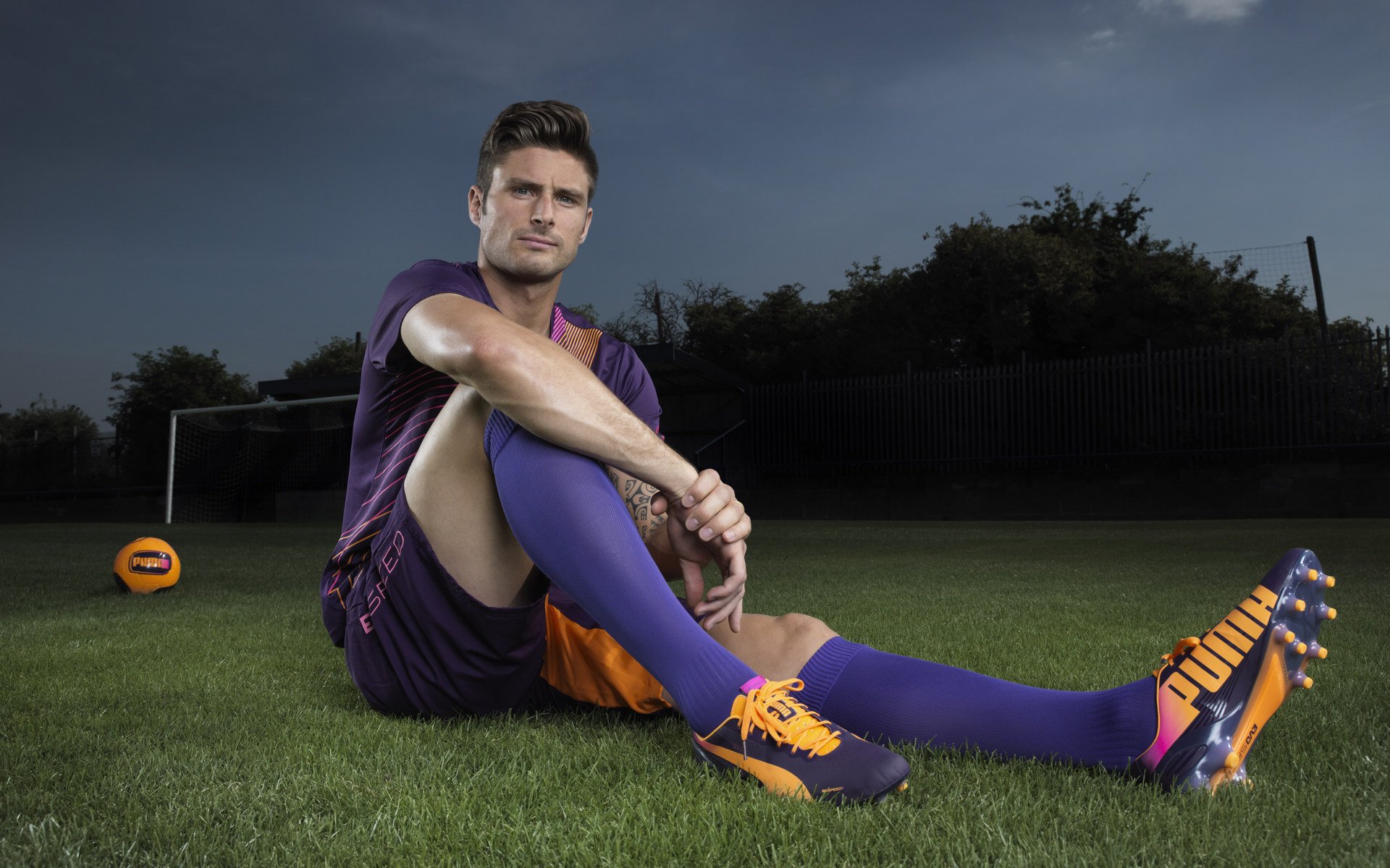 德里赫特持续制造杀伤，加纳收割美国，当足球成为新殖民主义的竞技场