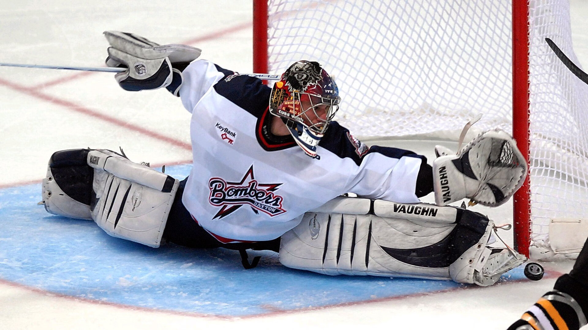 字母哥数据全面爆炸，掘金力克火箭展现冠军底蕴